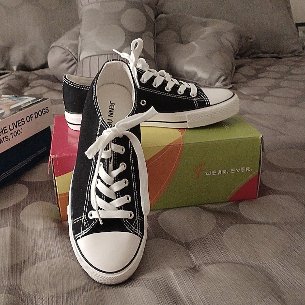 New Black/White Jenn Ardor  Tennis shoes Size 8.5